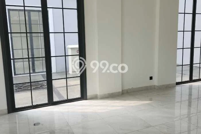 Disewakan Ruko di Duren Sawit Jakarta Timur LT 91m2, LB 364m2 Disewakan Ruko di Duren Sawit Jakarta Timur LT 91m2, LB 364m2