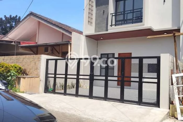 Dijual Cepat Rumah Bagus Siap Huni LB 104m2 di Ciputat, Tangerang Selatan Dijual Cepat Rumah Bagus Siap Huni LB 104m2 di Ciputat, Tangerang Selatan