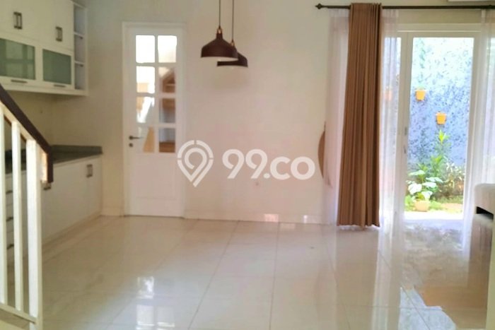 Rumah Mewah LB 135m2 Siap Huni Desain Elegan di Bintaro, Tangerang Selatan Rumah Mewah LB 135m2 Siap Huni Desain Elegan di Bintaro, Tangerang Selatan