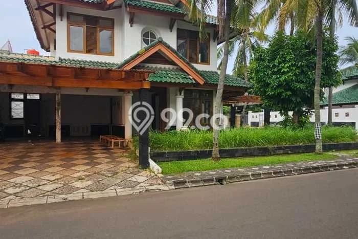 Rumah Mewah LB 238m2 Siap Pakai Desain Elegan di Bintaro, Tangerang Selatan Rumah Mewah LB 238m2 Siap Pakai Desain Elegan di Bintaro, Tangerang Selatan