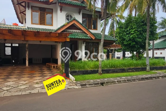 Rumah Mewah LB 238m2 Siap Pakai Desain Elegan di Bintaro, Tangerang Selatan Rumah Mewah LB 238m2 Siap Pakai Desain Elegan di Bintaro, Tangerang Selatan