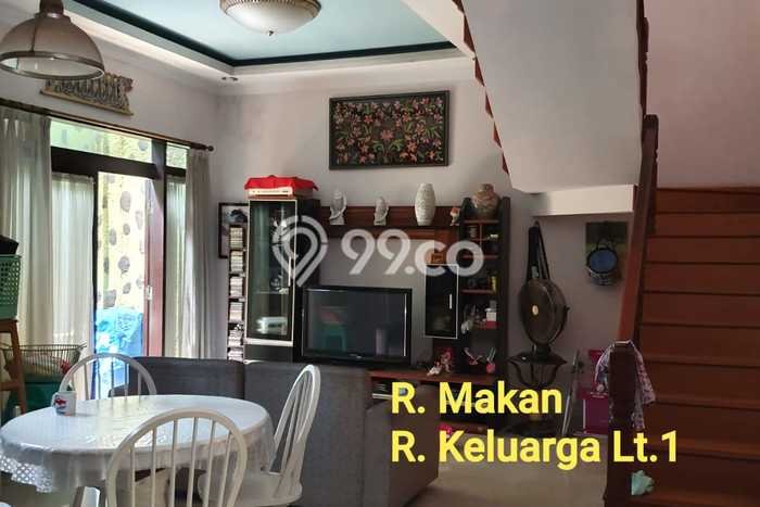 Dijual Rumah Luas Megah Dengan View Cantik di Klender, Jakarta Timur Dijual Rumah Luas Megah Dengan View Cantik di Klender, Jakarta Timur