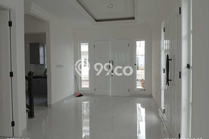 Rumah Nyaman 5 KT LB 210m2 Kondisi Bagus di Pondok Bambu Rumah Nyaman 5 KT LB 210m2 Kondisi Bagus di Pondok Bambu
