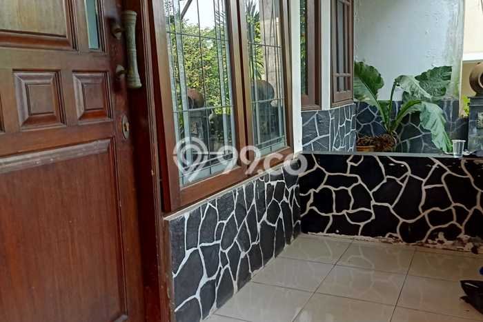 For Sale Hunian Rumah Terawat 3 Kamar di Kelapa Dua, Depok For Sale Hunian Rumah Terawat 3 Kamar di Kelapa Dua, Depok