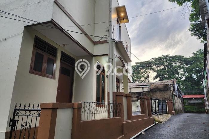 Rumah Luas Asri 3 KT Siap Huni di Lenteng Agung Jakarta Selatan Rumah Luas Asri 3 KT Siap Huni di Lenteng Agung Jakarta Selatan
