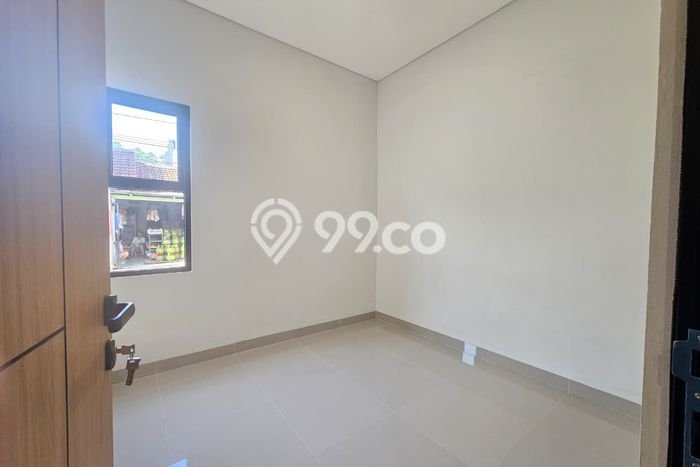 For Sale Hunian Rumah Terawat 2 KT di Gading Serpong, Tangerang For Sale Hunian Rumah Terawat 2 KT di Gading Serpong, Tangerang
