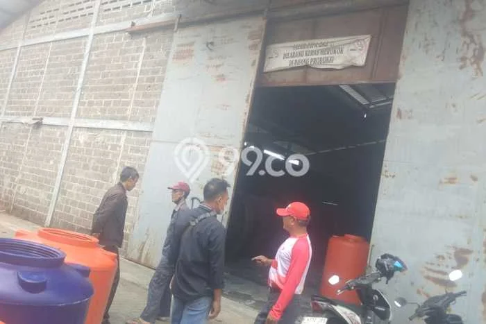 Unit Gudang Dijual di Curug Tangerang 800m2 Unit Gudang Dijual di Curug Tangerang 800m2