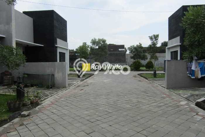 Rumah Modern Minimalis 2 KT Siap Huni di Sukoharjo Rumah Modern Minimalis 2 KT Siap Huni di Sukoharjo