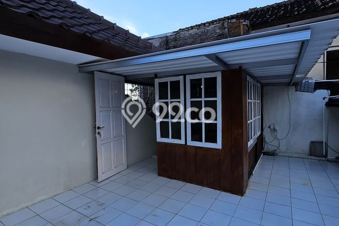 Jual Rumah Bagus Siap Huni LB 112m2 di Kartasura, Sukoharjo Jual Rumah Bagus Siap Huni LB 112m2 di Kartasura, Sukoharjo