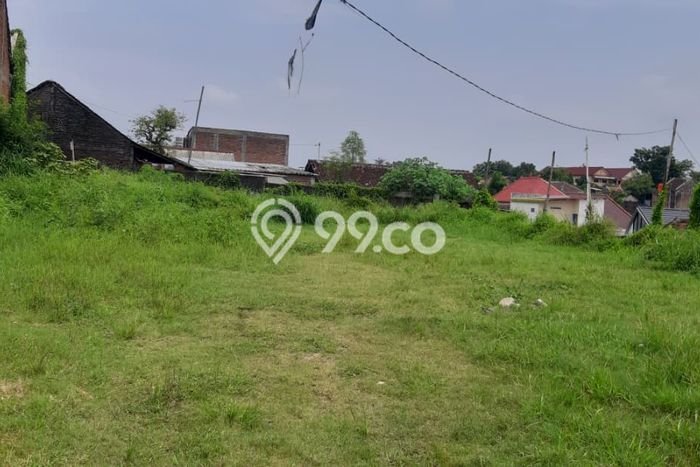 Tanah Dijual Lokasi Strategis di Surakarta dengan Luas 688m2 Tanah Dijual Lokasi Strategis di Surakarta dengan Luas 688m2