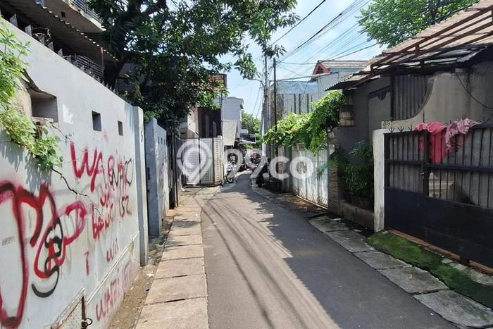 Rumah Kost Dijual Lokasi Kebayoran Baru, Jakarta Selatan, 12 Kamar Tidur, 4 Kamar Mandi, 160m2 Rumah Kost Dijual Lokasi Kebayoran Baru, Jakarta Selatan, 12 Kamar Tidur, 4 Kamar Mandi, 160m2