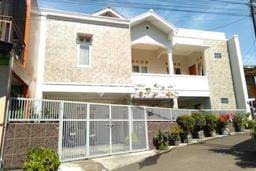 Jual Rumah Bagus Siap Huni LB 350m2 di Cibiru, Bandung Jual Rumah Bagus Siap Huni LB 350m2 di Cibiru, Bandung