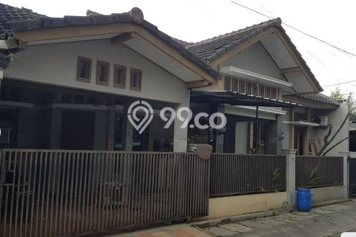 Dijual Rumah 3 Kamar Lokasi Ideal Nyaman dan Strategis di Arcamanik Dijual Rumah 3 Kamar Lokasi Ideal Nyaman dan Strategis di Arcamanik