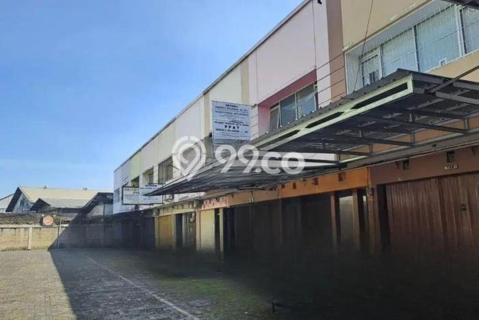 Ruko Dijual Lokasi Emas di Cimahi Utara Luas 100m2 Ruko Dijual Lokasi Emas di Cimahi Utara Luas 100m2