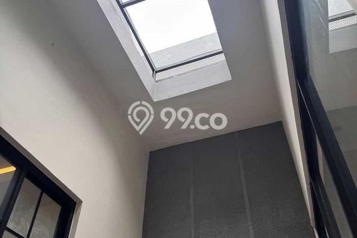 For Sale! Luxury House LT 218m2 Desain Elegan di BSD For Sale! Luxury House LT 218m2 Desain Elegan di BSD