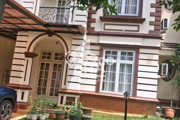 Dijual Hunian Rumah Terawat 5 Kamar di Cibubur, Bogor Dijual Hunian Rumah Terawat 5 Kamar di Cibubur, Bogor