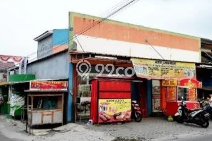 Ruko Dijual Lokasi Stratagis di Ciputat Tangerang Selatan Cocok untuk Investasi Ruko Dijual Lokasi Stratagis di Ciputat Tangerang Selatan Cocok untuk Investasi