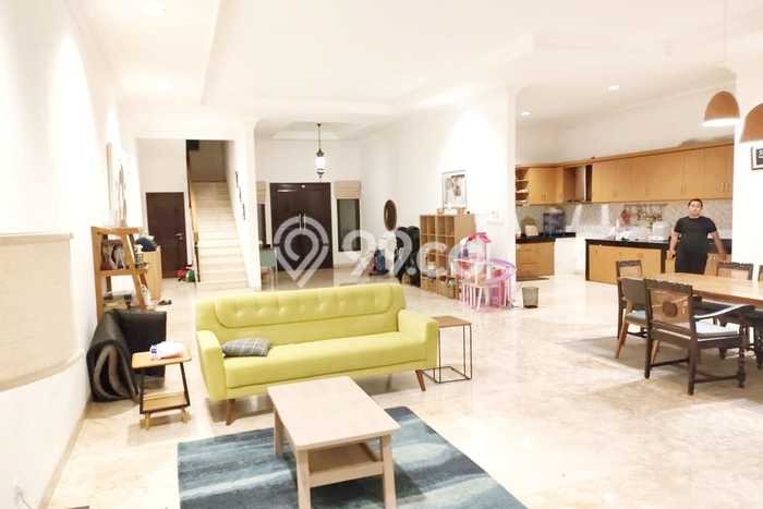 Rumah sewa siap huni 4 Kamar Tidur di Kemang, Jakarta Selatan Rumah sewa siap huni 4 Kamar Tidur di Kemang, Jakarta Selatan