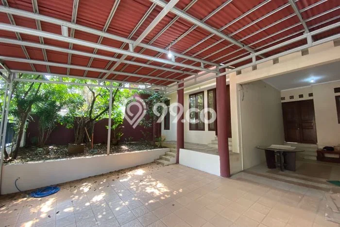 Rumah kawasan Tanjung Barat, Ready, 4 KT, Dekat Tanjung Barat, Jakarta Selatan, Jakarta Selatan, Luas 250m² Bangunan 250m² Rumah kawasan Tanjung Barat, Ready, 4 KT, Dekat Tanjung Barat, Jakarta Selatan, Jakarta Selatan, Luas 250m² Bangunan 250m²