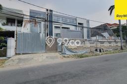 Ruko Disewakan di , Luas 306m2m², Lokasi Premium Ruko Disewakan di , Luas 306m2m², Lokasi Premium