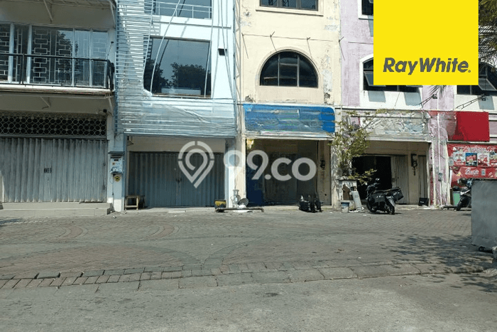 Unit Ruko Dijual di Dukuh Pakis Surabaya Luas Bangunan 200m2 Unit Ruko Dijual di Dukuh Pakis Surabaya Luas Bangunan 200m2
