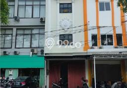 LOKASI PREMIUM! Ruko Kawasan Niaga di Sukolilo, Luas 147m2m², Siap Operasional LOKASI PREMIUM! Ruko Kawasan Niaga di Sukolilo, Luas 147m2m², Siap Operasional