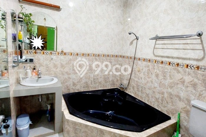 Rumah Modern 4 Kamar LT 240m2 di Jaka Sampurna Rumah Modern 4 Kamar LT 240m2 di Jaka Sampurna