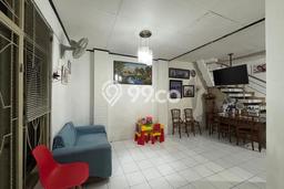 Lokasi terbaik! Rumah siap pakai disewakan di Antapani LB 180m2 Lokasi terbaik! Rumah siap pakai disewakan di Antapani LB 180m2