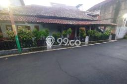 Rumah Luas Asri 5 KT Siap Huni di Antapani Bandung Rumah Luas Asri 5 KT Siap Huni di Antapani Bandung