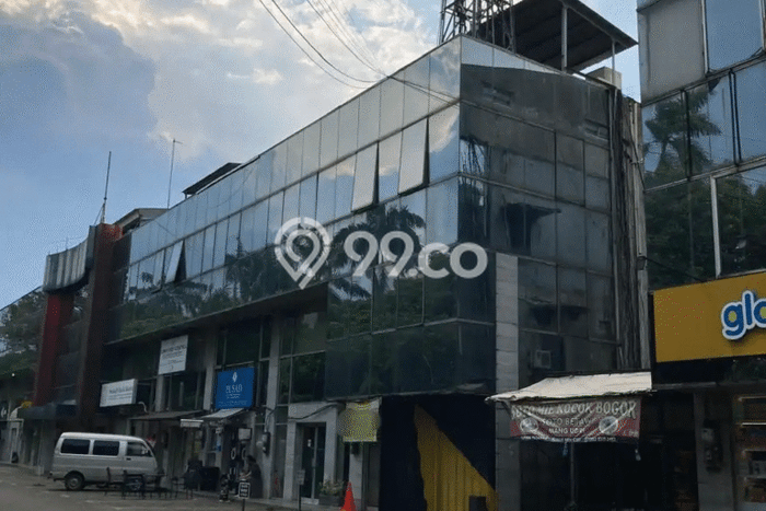 Ruko Dijual di Prime Area Jakarta Selatan Luas 300m2 Ruko Dijual di Prime Area Jakarta Selatan Luas 300m2