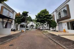 For Sale Hunian Rumah Terawat 3 Kamar di Graha Raya, Tangerang Selatan For Sale Hunian Rumah Terawat 3 Kamar di Graha Raya, Tangerang Selatan