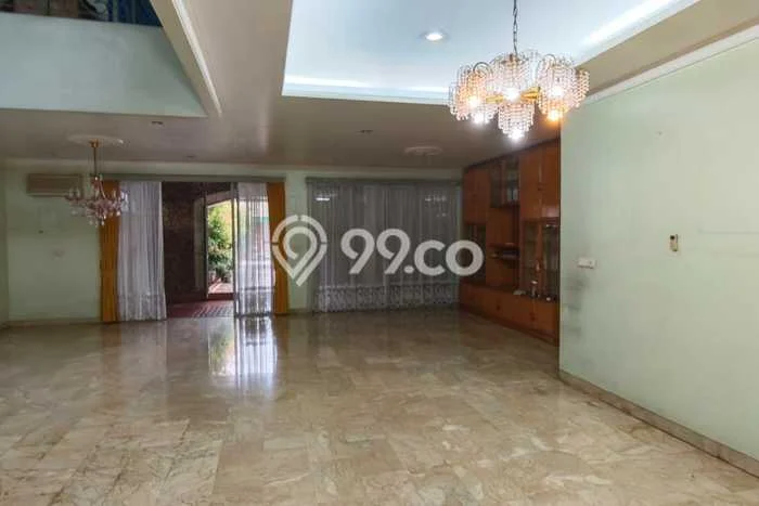 Hunian Mewah Siap Huni LT 300m2 di Kebon Jeruk, Jakarta Barat Hunian Mewah Siap Huni LT 300m2 di Kebon Jeruk, Jakarta Barat