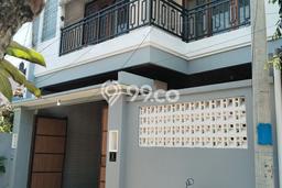 RECOMMENDED! Rumah di Sanur, 4 KM, Lokasi Strategis, LT 150m2m² LB 200m2m² RECOMMENDED! Rumah di Sanur, 4 KM, Lokasi Strategis, LT 150m2m² LB 200m2m²