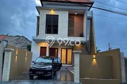 Ready to Use! Luxury House LT 135m2 Desain Elegan di Renon Ready to Use! Luxury House LT 135m2 Desain Elegan di Renon