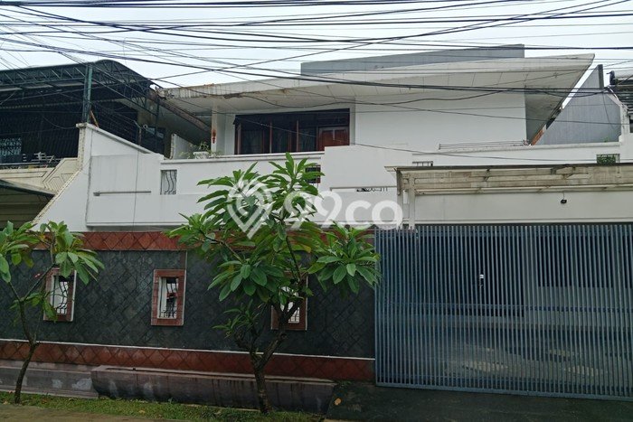 Ready to Use! Premium House LT 257m2 Desain Elegan di Green Ville Ready to Use! Premium House LT 257m2 Desain Elegan di Green Ville