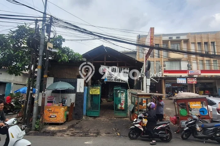 Dijual Rumah 4 Kamar Lokasi Ideal Nyaman dan Strategis di Tebet Dijual Rumah 4 Kamar Lokasi Ideal Nyaman dan Strategis di Tebet