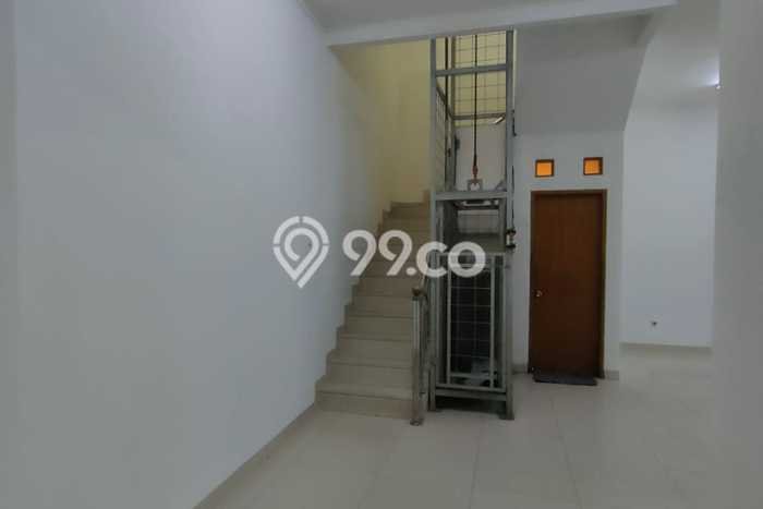 Ruko Dijual di Prime Area Bandung Luas 394m2 Ruko Dijual di Prime Area Bandung Luas 394m2
