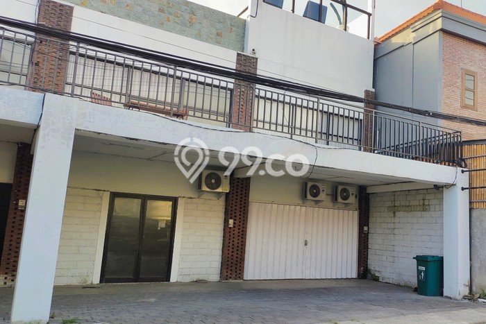 LOKASI BISNIS! Ruko Disewakan di , Luas 70m2m², Akses Strategis LOKASI BISNIS! Ruko Disewakan di , Luas 70m2m², Akses Strategis