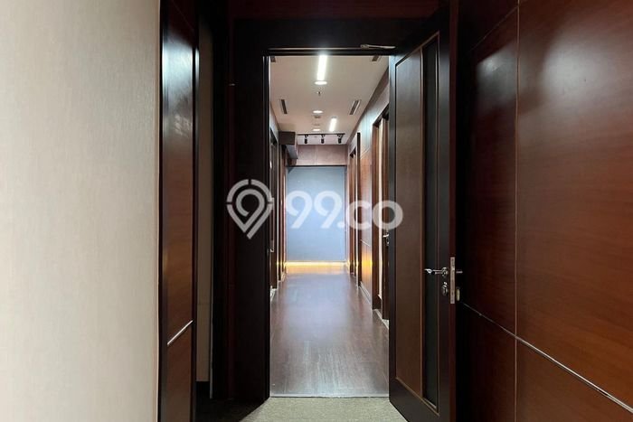 Dijual! Kantor di Senayan Jakarta Selatan LT 18m2 / LB 203m2 Kawasan Bisnis Dijual! Kantor di Senayan Jakarta Selatan LT 18m2 / LB 203m2 Kawasan Bisnis
