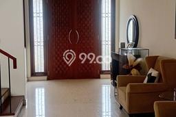 Rumah Elit Modern Tanpa Renovasi di Pondok Indah Jakarta Selatan Rumah Elit Modern Tanpa Renovasi di Pondok Indah Jakarta Selatan