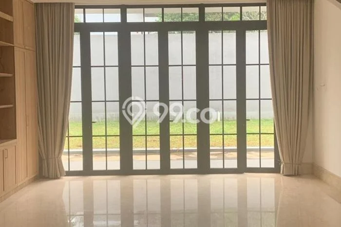 Rumah Bagus Disewakan di Jeruk Purut, Jakarta Selatan LT 1200m2, LB 600m2 Rumah Bagus Disewakan di Jeruk Purut, Jakarta Selatan LT 1200m2, LB 600m2