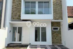 Rumah Modern 4 KT di Citraland Surabaya Semi Furnished Rumah Modern 4 KT di Citraland Surabaya Semi Furnished