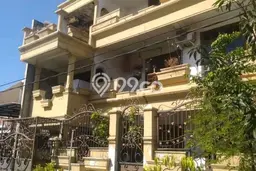 Rumah Modern Cantik 8 KT Siap Huni di Rungkut Rumah Modern Cantik 8 KT Siap Huni di Rungkut