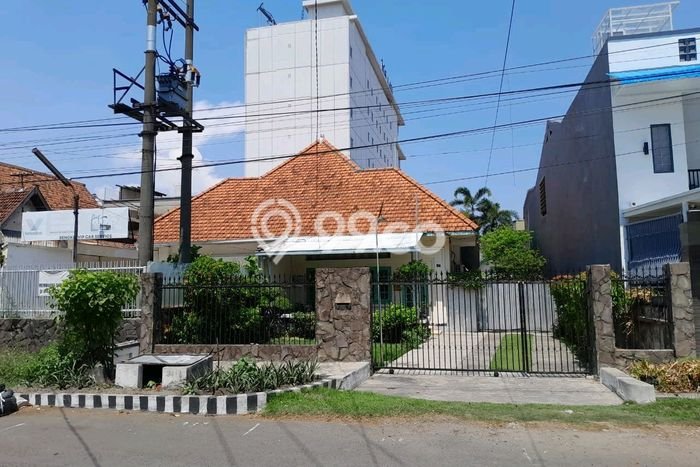 Hunian Super Mewah dengan Akses Paling Strategis di Raya Darmo, Surabaya Hunian Super Mewah dengan Akses Paling Strategis di Raya Darmo, Surabaya