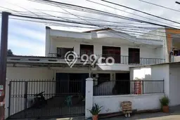Dijual Rumah Premium dengan Fasilitas Sekitar Komplit di Wonocolo, Surabaya Dijual Rumah Premium dengan Fasilitas Sekitar Komplit di Wonocolo, Surabaya