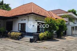 HARGA SPECIAL! Rumah Nyaman area Gubeng, Surabaya, LT 1289m2m² Bangunan 800m2m² Bisa Nego! HARGA SPECIAL! Rumah Nyaman area Gubeng, Surabaya, LT 1289m2m² Bangunan 800m2m² Bisa Nego!