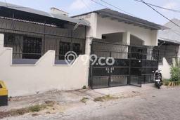 Rumah Strategis Modern Lb 100m2 di Dukuh Pakis, Surabaya Rumah Strategis Modern Lb 100m2 di Dukuh Pakis, Surabaya