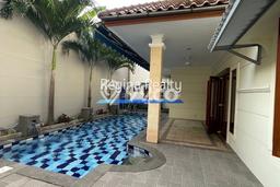 Hunian Mewah Dijual LT 500m2 di Kebayoran Baru, Jakarta Selatan Hunian Mewah Dijual LT 500m2 di Kebayoran Baru, Jakarta Selatan