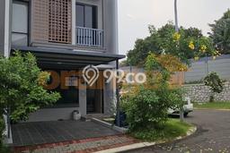 Disewakan! Rumah 3 Kamar Tidur &
2 Kamar Mandi di Legenda Wisata, Jakarta Timur Disewakan! Rumah 3 Kamar Tidur &
2 Kamar Mandi di Legenda Wisata, Jakarta Timur