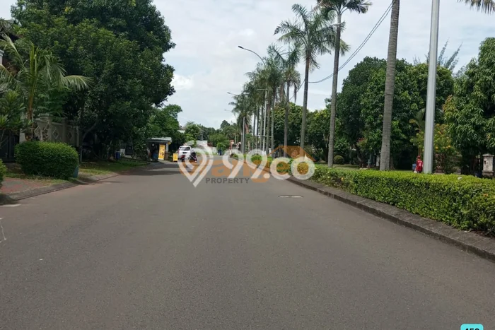 Tanah Disewakan Kawasan , Luas 240m2m², Ideal untuk Usaha Tanah Disewakan Kawasan , Luas 240m2m², Ideal untuk Usaha